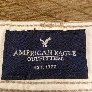 American Eagle Khaki pants size 36 x 32 great condition